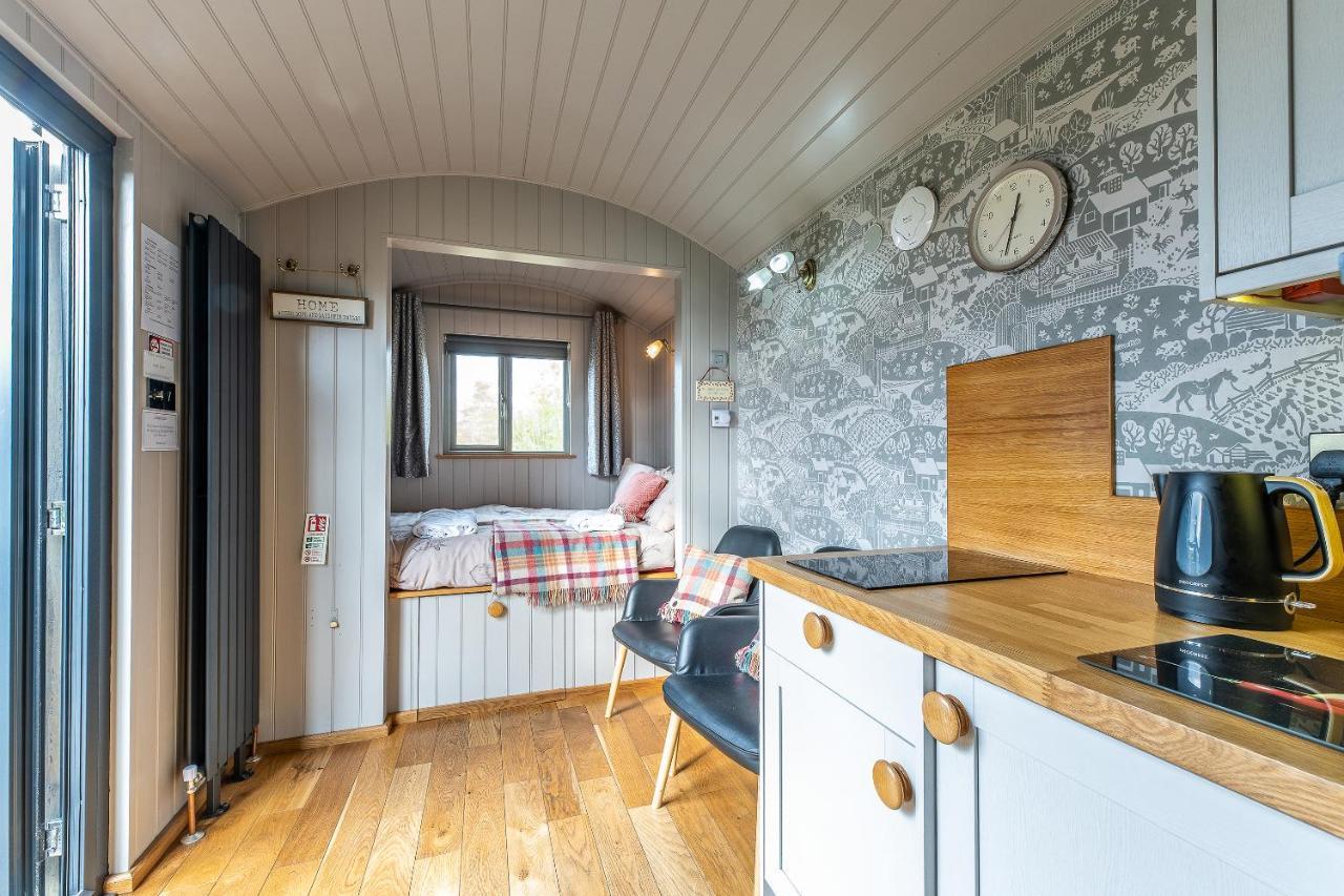 The Little John Petite Cosy Log Cabin - Sleeps 2, Great For Romantic Breaks, Couples, Single Guests, Near Sherwood Forest At Fairview Farm, Nottingham Set In 88 Acres Blidworth Экстерьер фото