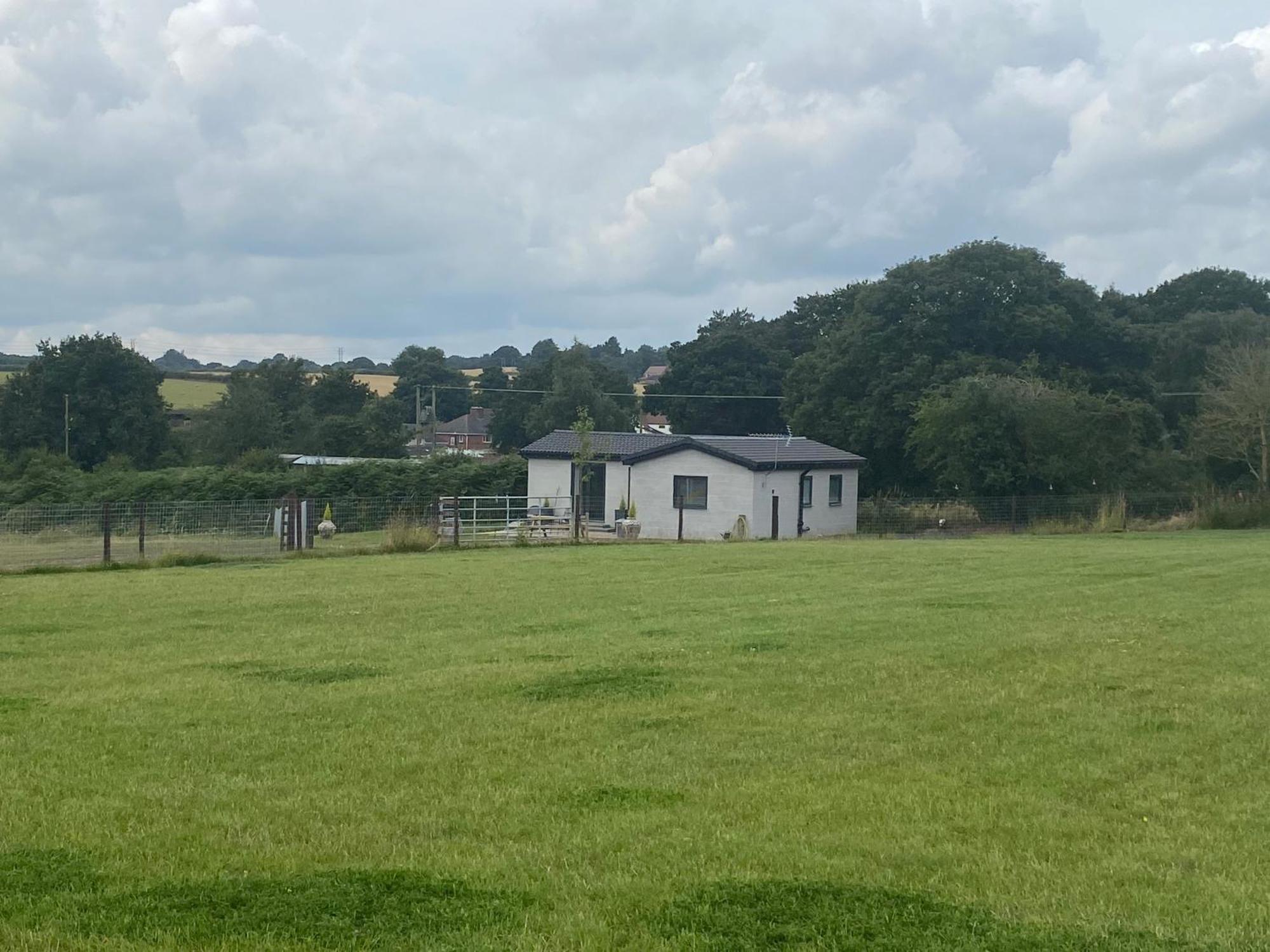 The Little John Petite Cosy Log Cabin - Sleeps 2, Great For Romantic Breaks, Couples, Single Guests, Near Sherwood Forest At Fairview Farm, Nottingham Set In 88 Acres Blidworth Экстерьер фото